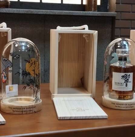 Fabricación de expositores en serie para retail